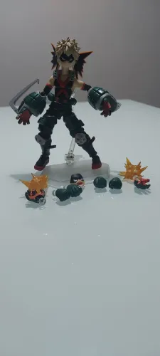 Boneco Bakugo My Heri Academy