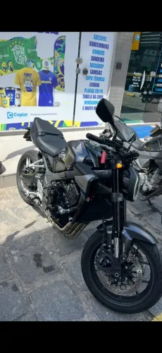 Honda CB 650R E-CLUTCH 2026
