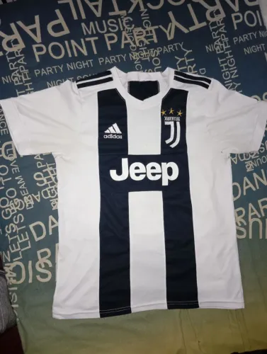 Camiseta Juventus cygames 18/19 tamanho M usada