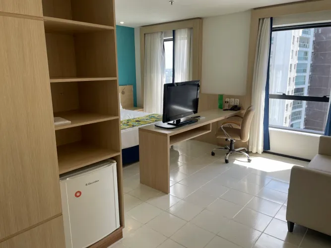 Flat mobiliado à venda no Quality Hotel - Adrianópolis