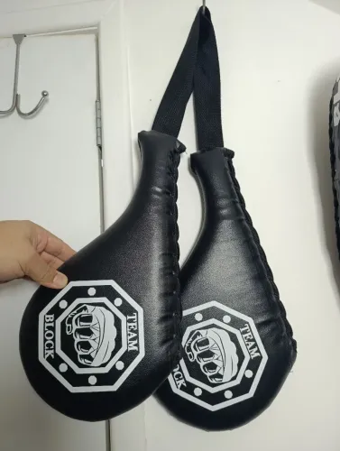 Kit Luta Aparador Chute Manopla Foco Soco Raquete Chute Alto Preto