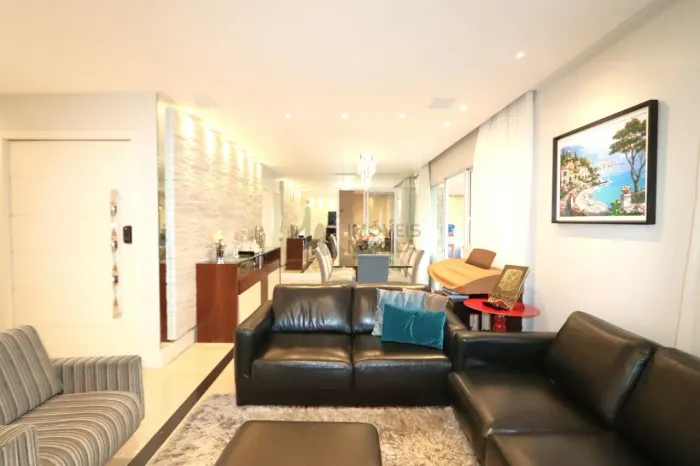 Apartamento de alto padrão com 145 m² - 3 suítes - na Chácara Klabin