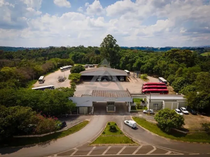 Galpão à venda e para alugar em Espírito Santo do Pinhal, Centro, com 1194 m²
