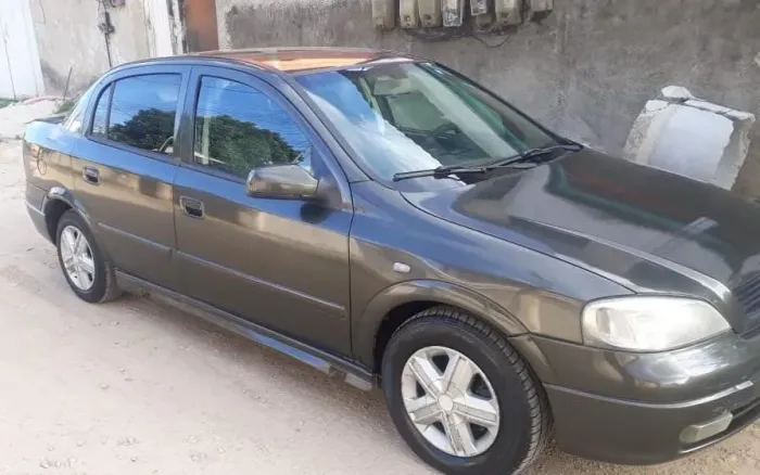 Chevrolet Astra GL Milenium 1.8 MPFI 4P 2001