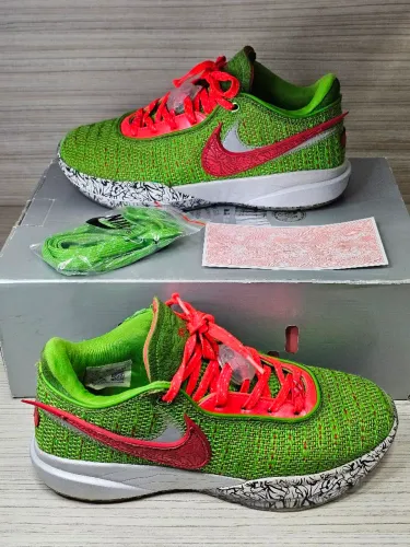 Nike LeBron 20 Natal edition "número 38"