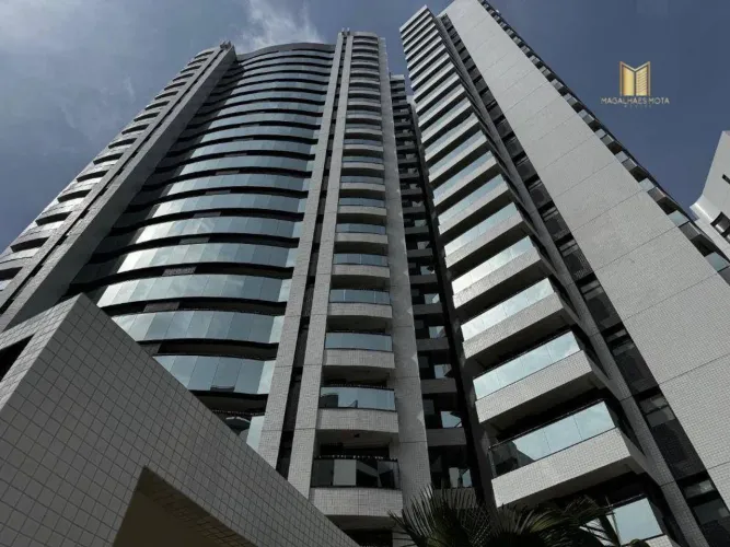 Apartamento no Platz com 3 dormitórios à venda, 105 m² por R$ 1.490.000 - Cocó - Fortaleza