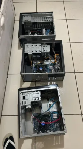 Vendo lote com 3 computadores antigos negociavel