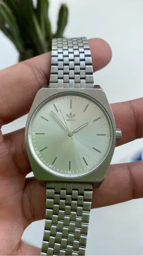 Relógio Nixon com adidas!