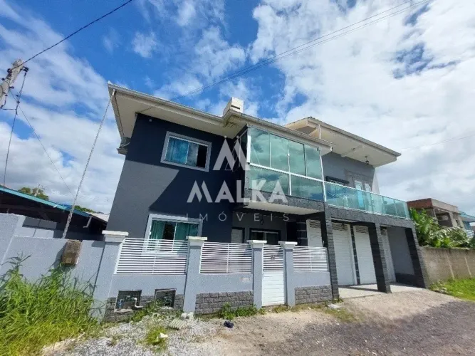 Casa para Locação em Florianópolis / SC no bairro Campeche