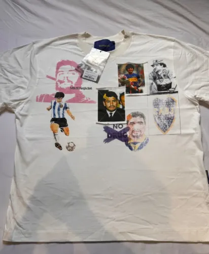 Camiseta Mad Enlatados Maradona