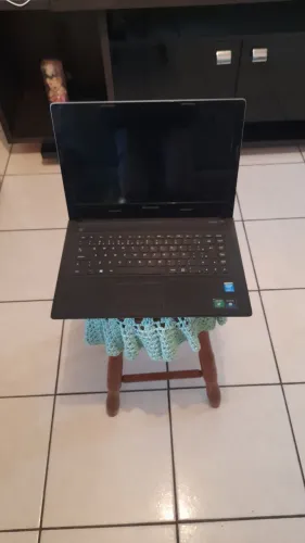 Notebook Lenovo G40/80 em boas condições