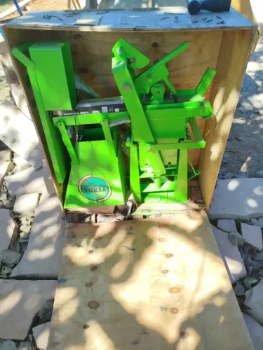 Máquina Tijolo Ecológico NOVA - Prensa para fabricação de tijolo ecológico (NUNCA USADA)