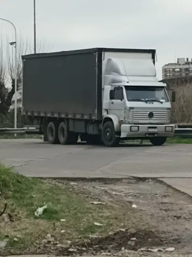 Caminhão truck