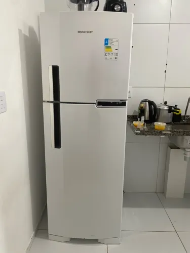 Vendo Geladeira Brastemp, super conservada!!