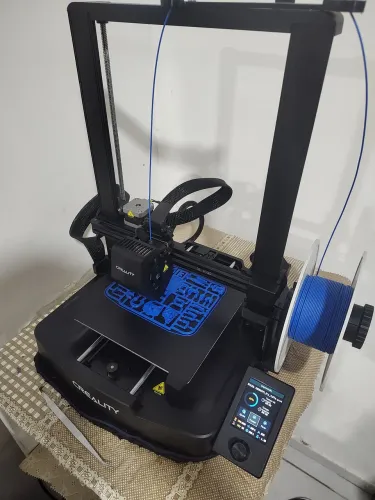 Vendo impressora 3D Creality Ender 3 V3 SE