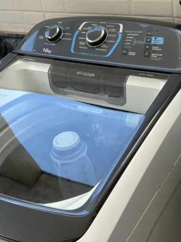 Lavadora Electrolux 16 kg Perfect Wash - Perfeito Funcionamento