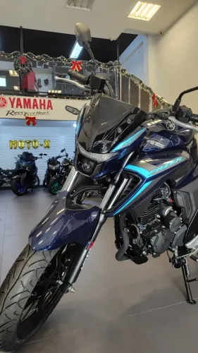 Fazer 250 Fz25 - Marcos Yamaha