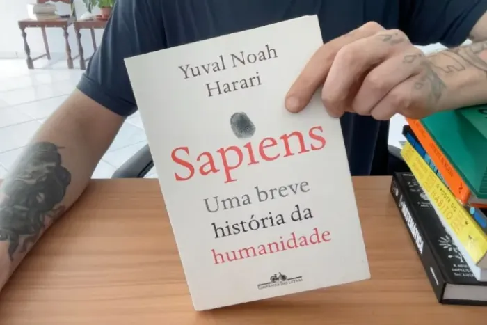 Sapiens: Uma Breve História da Humanidade ? Yuval Noah Harari