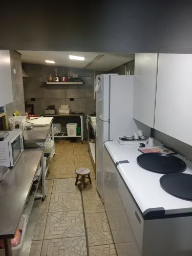 Alugo cozinha