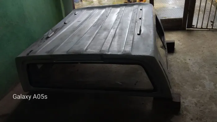 Vende-se uma capota de fibra da S10
