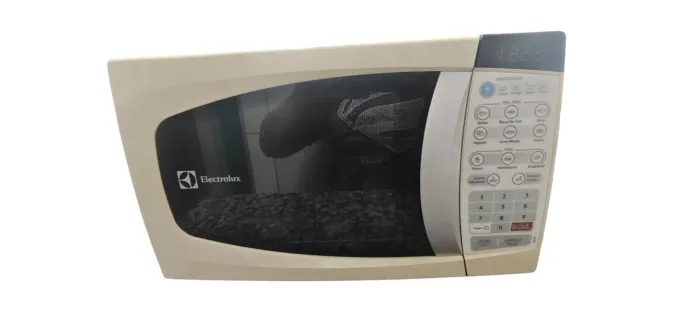 Microondas Eletrolux 30L MEF30 em Ótimo Estado
