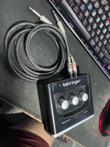 Interface de Audio Uphoria um2