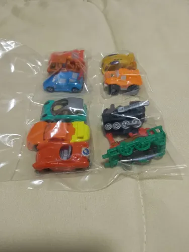 Lote carrinhos Kinder ovo