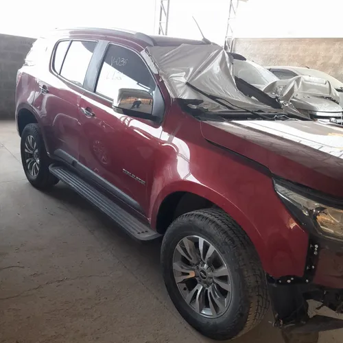 Sucata de Trailblazer 2.8 4x4 2018 pra retirar peças