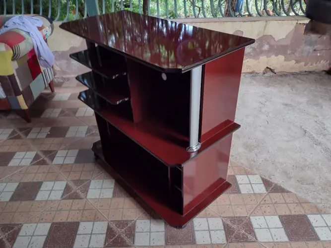 Vendo/troco rack conservado R$150,00