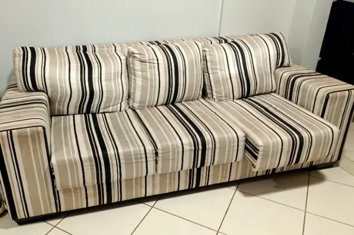 Sofá retrátil 3 lugares