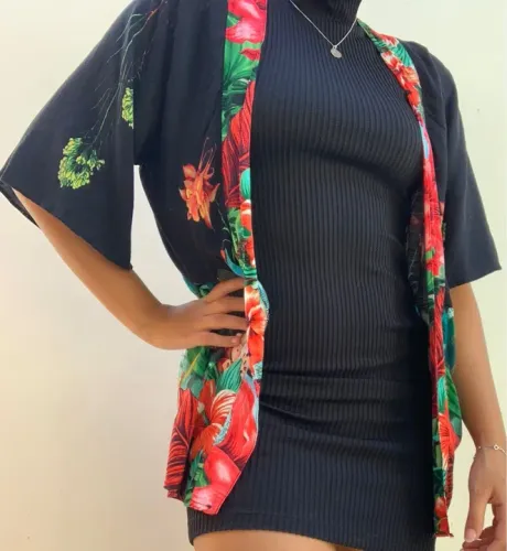 Kimono preto feminino