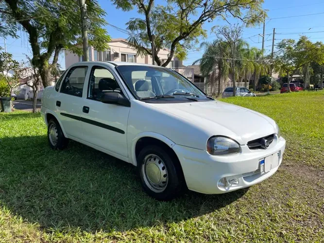 Corsa Classic 1.6 8v. 2005