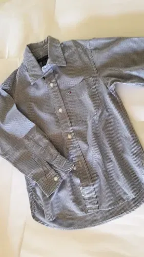 Camisa Infantil Marca Tommy Hilfiger - Mangas Compridas (EUA) Tam XS (4/5) seminova ótima