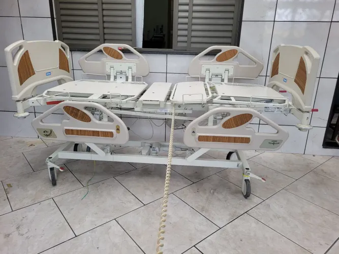 Cama hospitalar elétrica