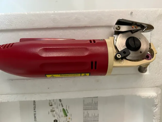 Máquina para Cortar Tecidos Yamata 2 Polegadas