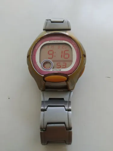 Relógio Casio iluminator feminino - Rosa