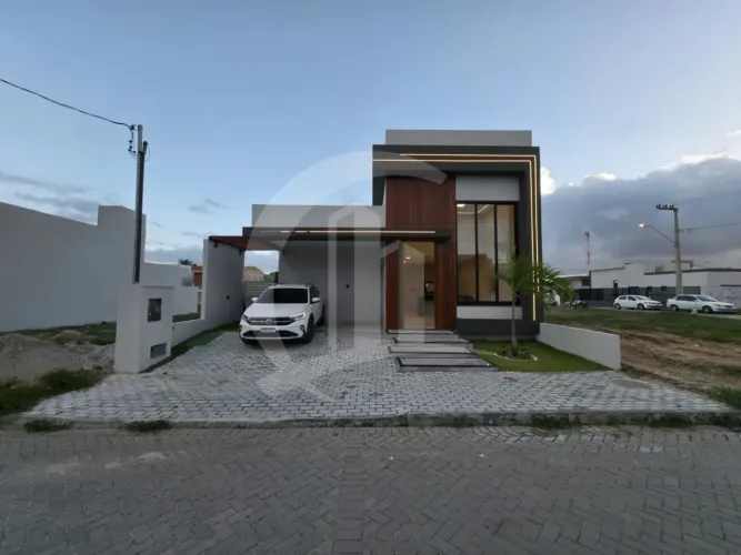 Casa à Venda no Condomínio Malui Residence