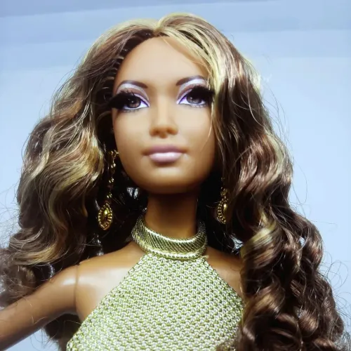 Barbie The Look Red Carpet - Boneca Colecionável