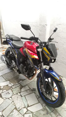 YAMAHA FZ25 ED. ESPECIAL THOR 2023