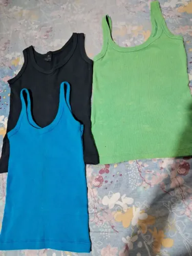 Blusas de verão. 