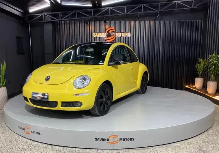 Volkswagen New Beetle 2.0 MI Mec./aut. 2010