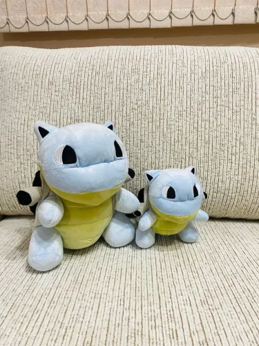 Pelúcias Charmosas de Pokémon Pequeno e Médio