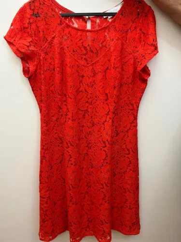 Vestido Vermelho de Renda Seiki Collection