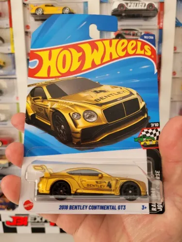 2018 Bentley Continental GT3 Dourado Hot Wheels.