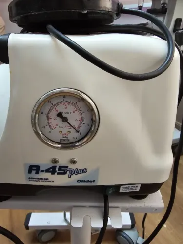 Aspirador Surgical A-45 Plus  Marca: Olidef Medical