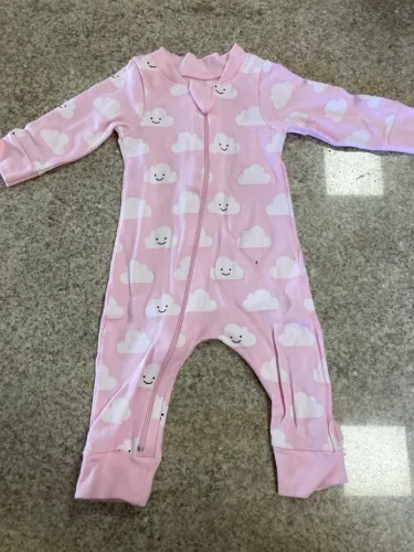 Macacão Infantil Nuvem Rosa