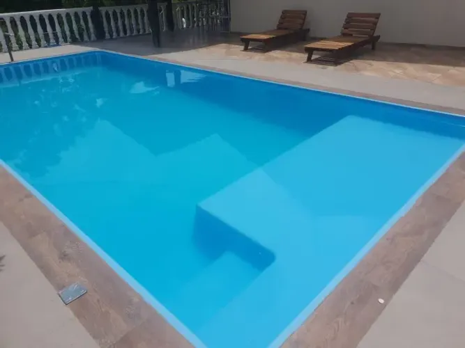 Piscina de fibra 10.00 x 4.00 x 1.40 garantia de 15 anos