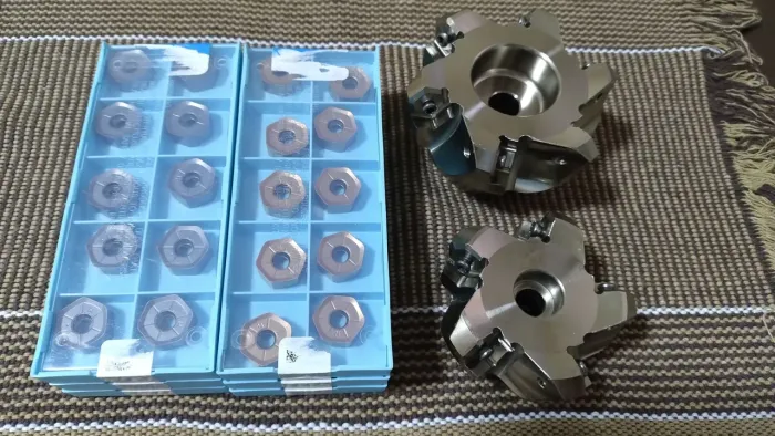 Cabeçotes e pastilhas HNMX0906ANSN
