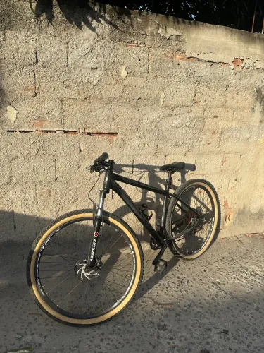 First Smitt Gold câmbio Shimano Deore M6100 SGS 12V