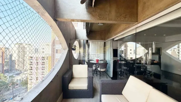 Apartamento Duplex de Alto Padrão com 3 Quartos no Condomínio Kipos para Comprar, 238m² - 